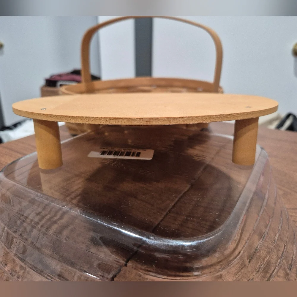 2009 Longaberger Fancy Pie Basket With Stand Insert